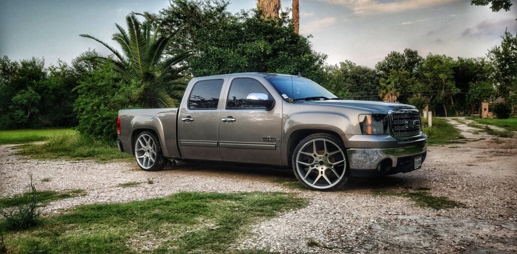 2007-2015 Silverado 4 Inch Front   7 Inch Rear Complete Lowering Kit 