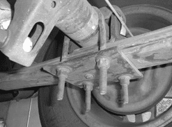 Flip bracket and U-bolts installed on rear axle