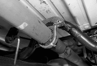Carrier bearing bracket bolted to cross member