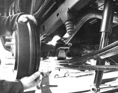 Rotating the rear axle to align the pinion with the drive shaft